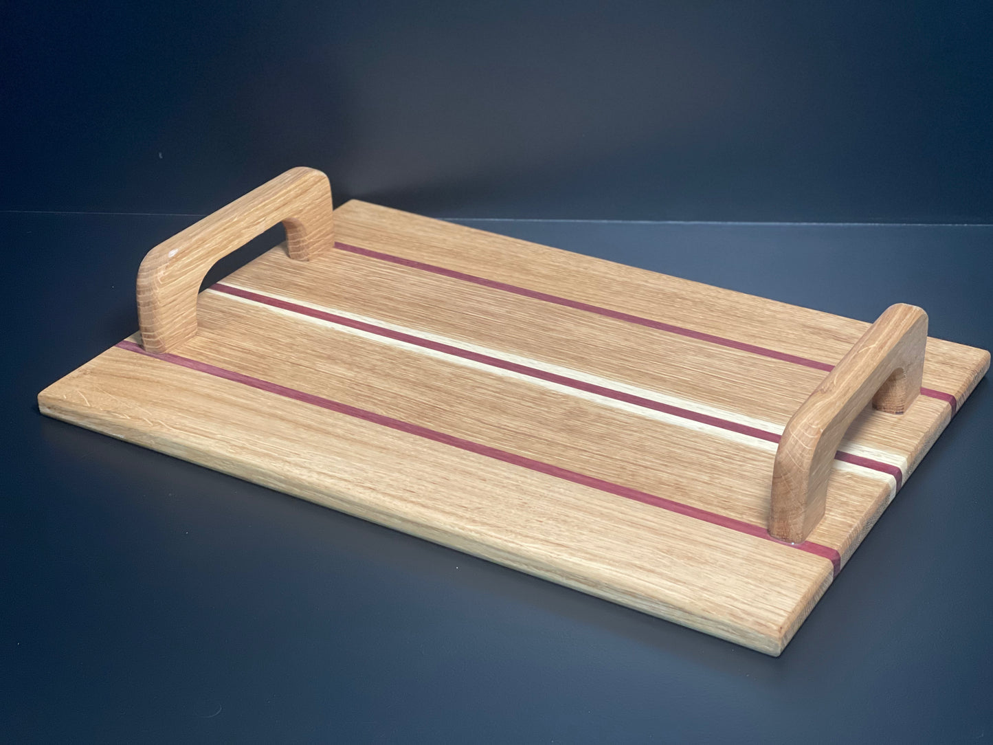 Taca do serwowania z dębu i amaranthu