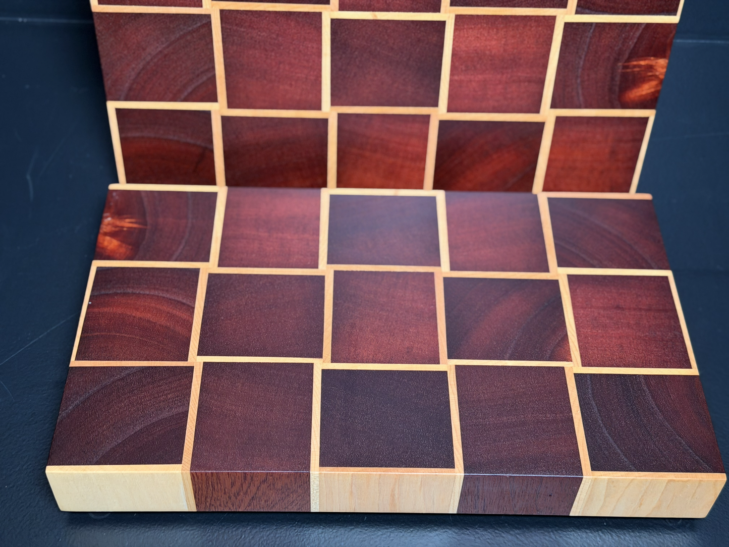 nd-Grain Cutting Board — Sipo Mahogany & Canadian Maple (Basket Weave Pattern) (Kopia)