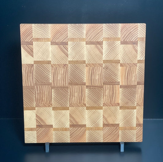 Sztorcowa deska do krojenia z jesionu i movingui