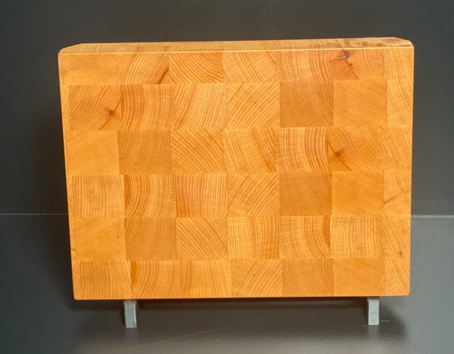 Sztorcowa deska do krojenia z buku