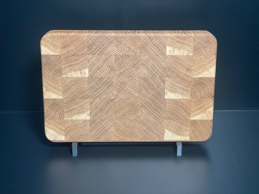 Sztorcowa deska do krojenia z dębu