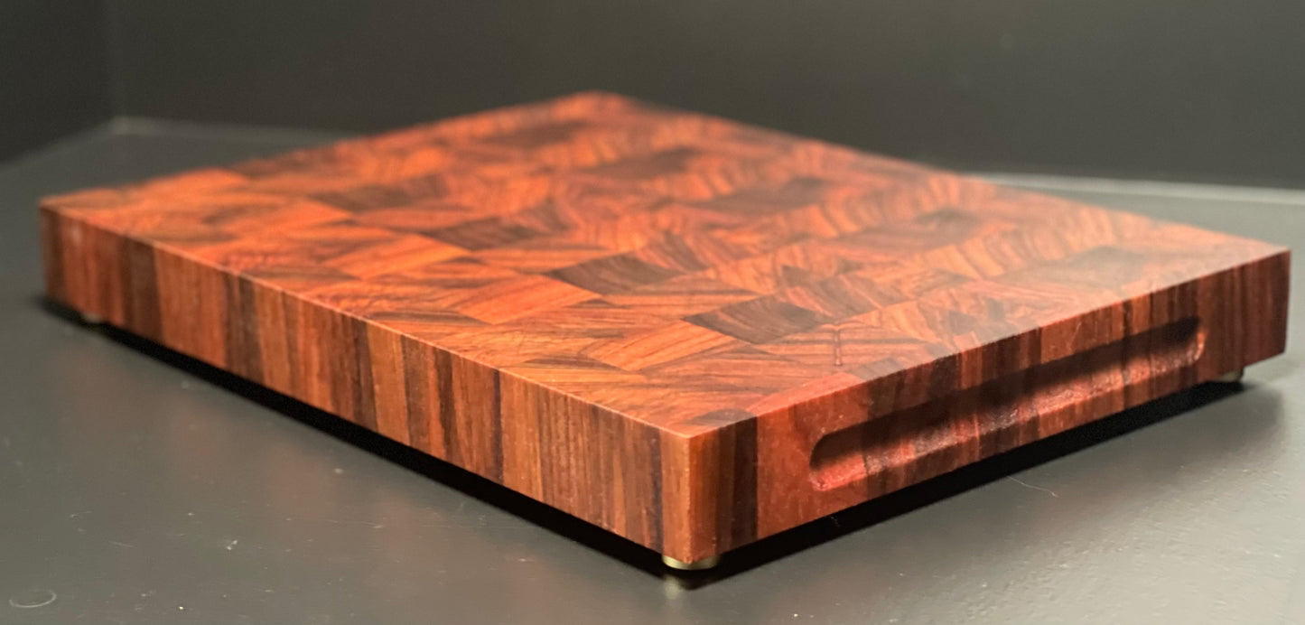 Deska sztorcowa z drewna Bodo – ekskluzywna, elegancka, ponadczasowa